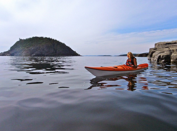 Paddling utanför Högbonden
